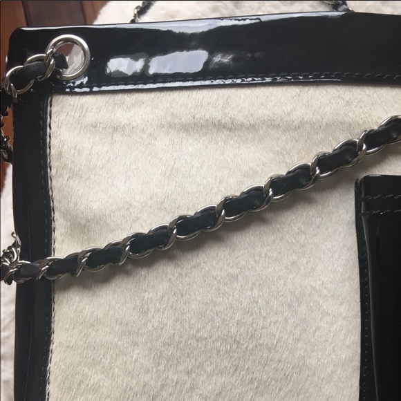 💗SOLD💗Chanel Limited Edition Runway Bag - Picture 5 of 7